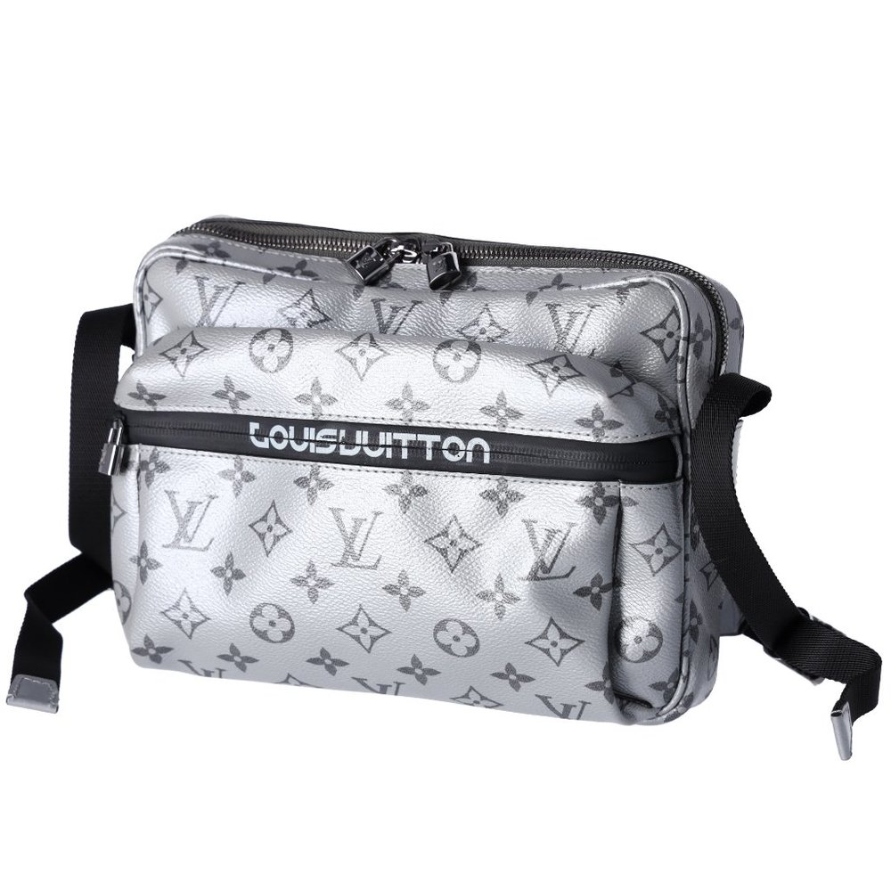 Louis Vuitton Messenger PM Reflect Shoulder Bag Crossbody Monogram Silver M43859 - Picture 4 of 17